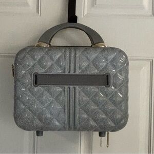 Triforce Gray Sparkle Diamond Shaped Hardside Beauty Case w/ Interior Panels.